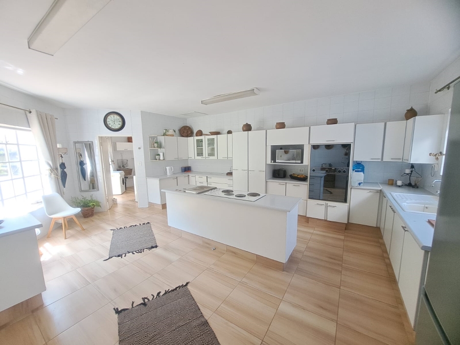 4 Bedroom Property for Sale in Safari Gardens North West